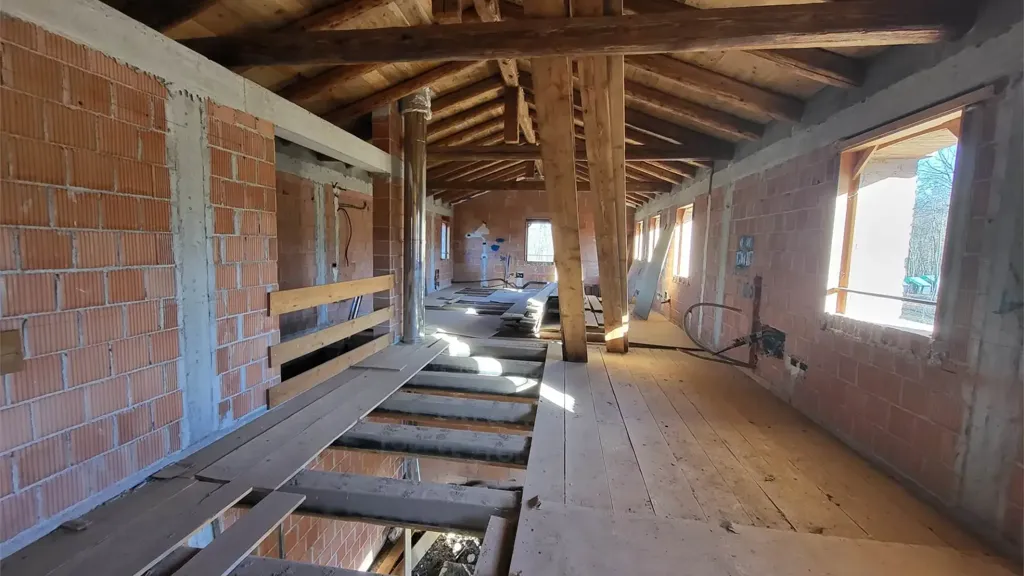 Rooms - Rustic Home with Traditional Features in Montebelluna
