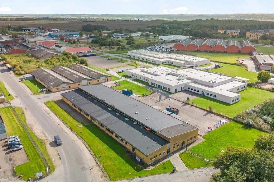 Vue aérienne - Former Production Property with Large Plot in Randers NØ