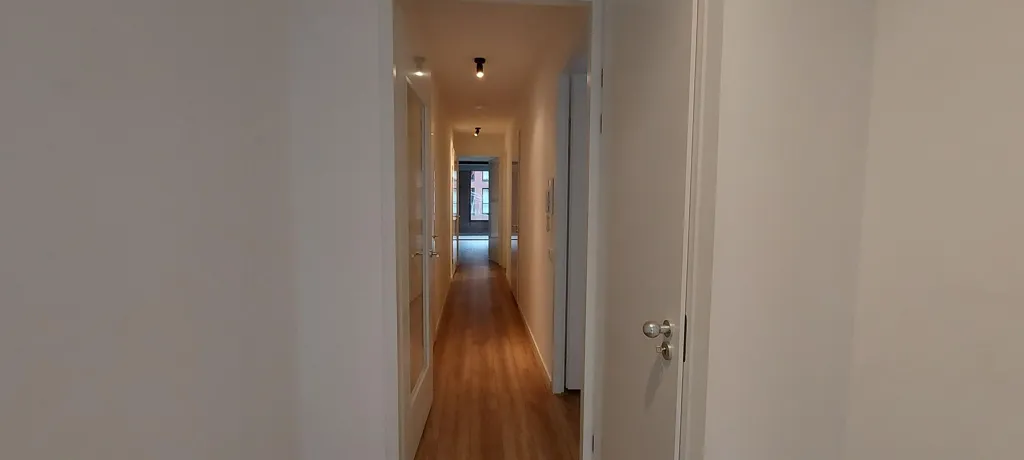 Entrée - Modern Apartment with Balcony near Breda Centraal