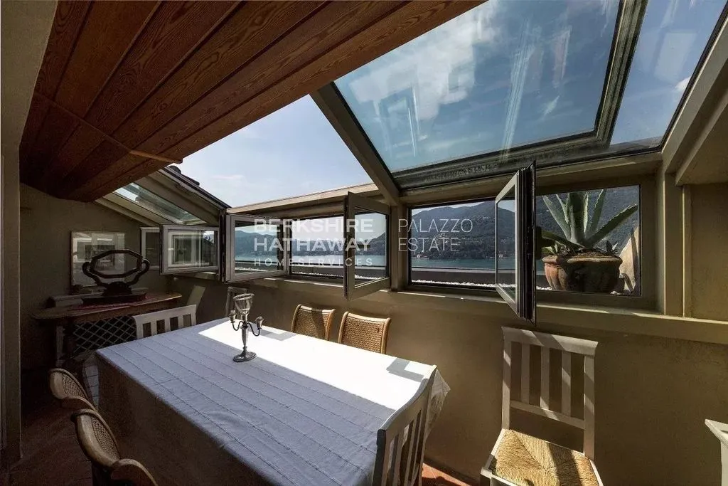 Terrass - Luxury Villa with Lake View in Dizzasco