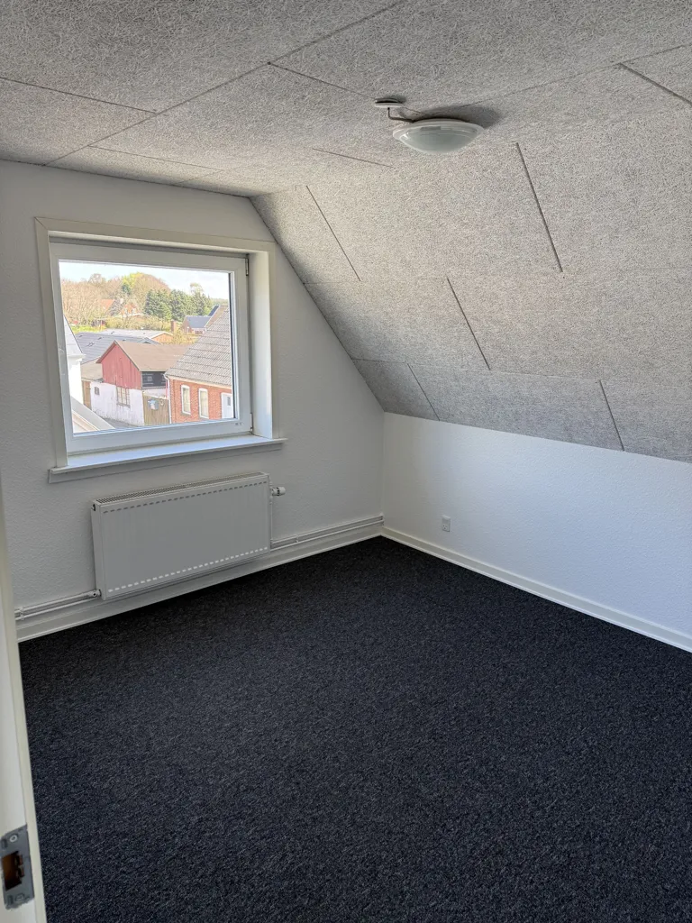 Pièces - Renovated House with Balcony in Shareable Area