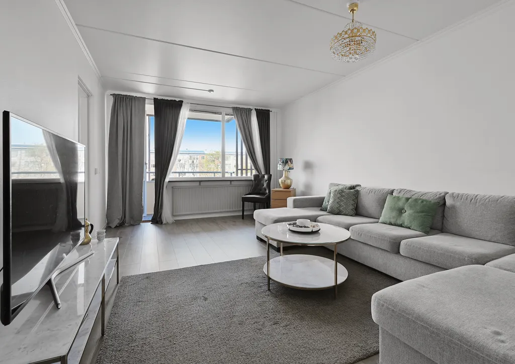 Séjour - Renovated Apartment with Balcony in SE District