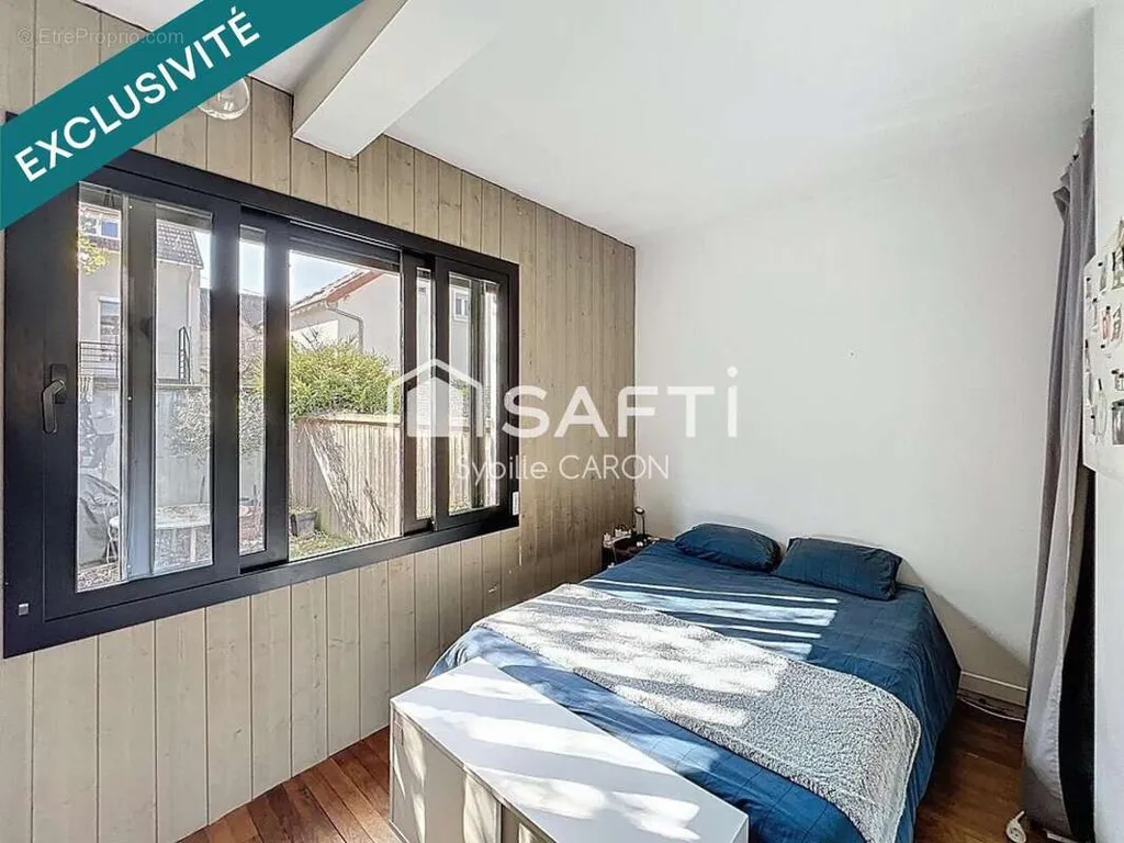 6-toaline maja asukohas Clamart
