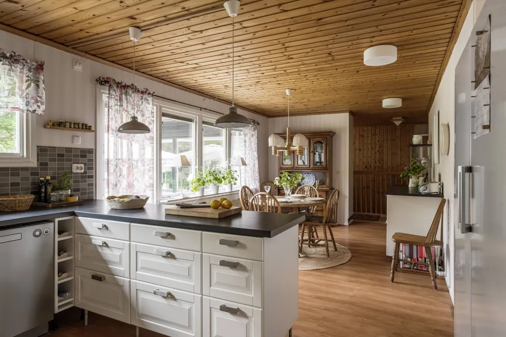 Maison 6 pièces à Örebro kommun