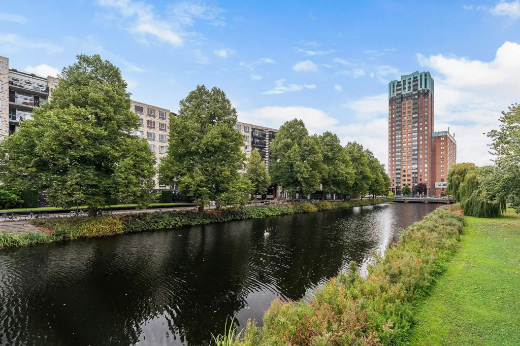 Aed - 3-toaline korter asukohas Rotterdam