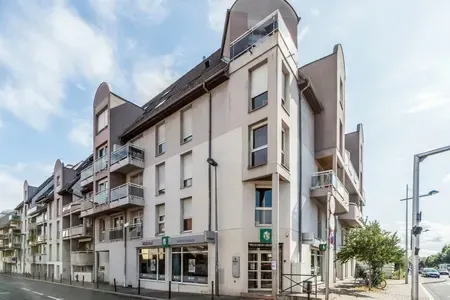Välivaade - 2-Bedroom Apartment with Balcony in Strasbourg