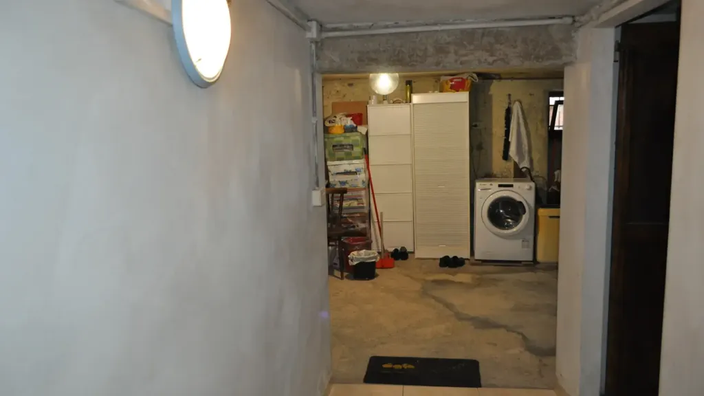 Pesuköök - Three-Bedroom Apartment with Balcony in Bedonia