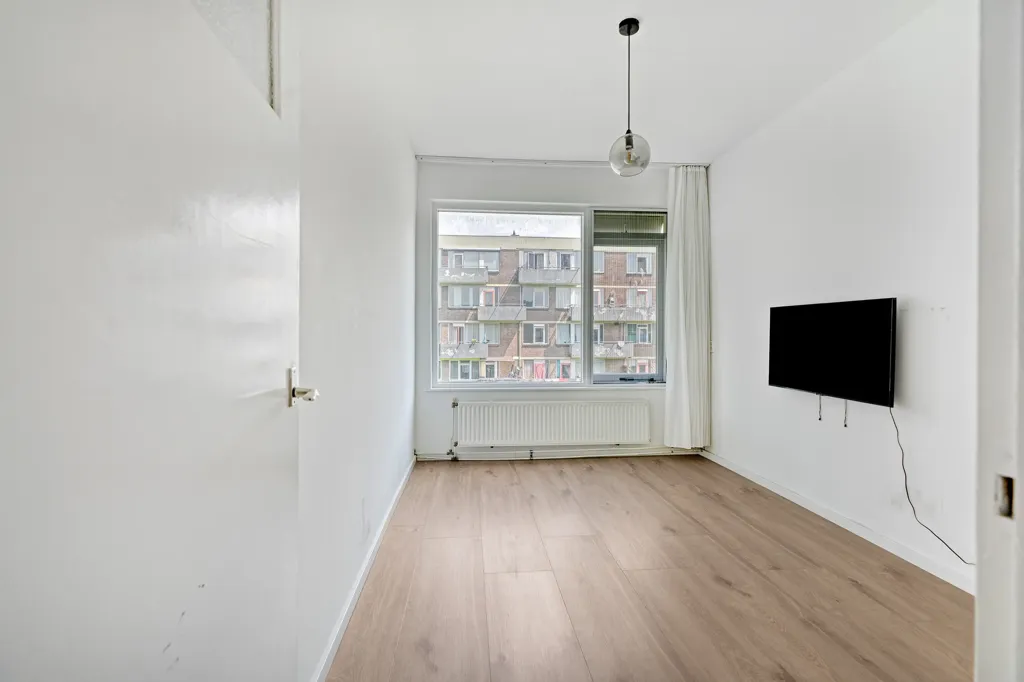 Séjour - Four-Bedroom Apartment with Balconies in Rotterdam