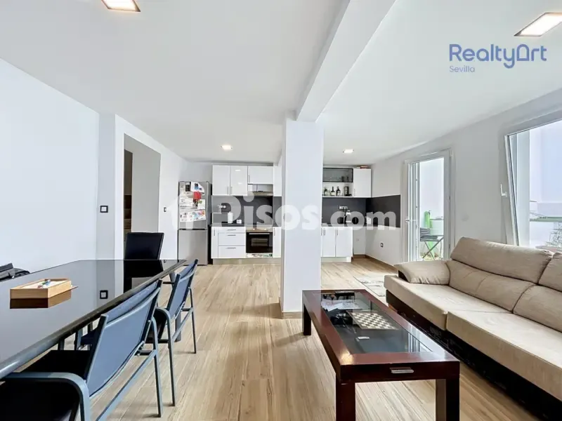 Elutuba - Modernised House with Patio in Valencina de la Concepción