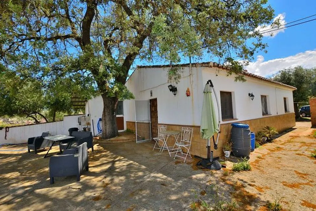 Exterior - Rustic Finca with Garden near Ronda