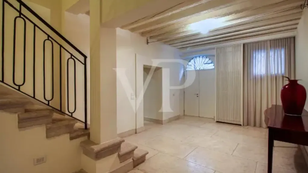 Entrée - Rustic Terraced House with Terrace in Schio