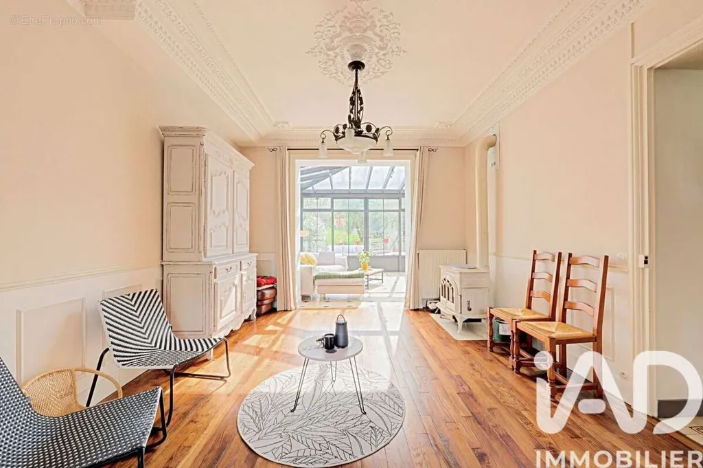 Séjour - Maison 10 pièces à Lagny-Sur-Marne