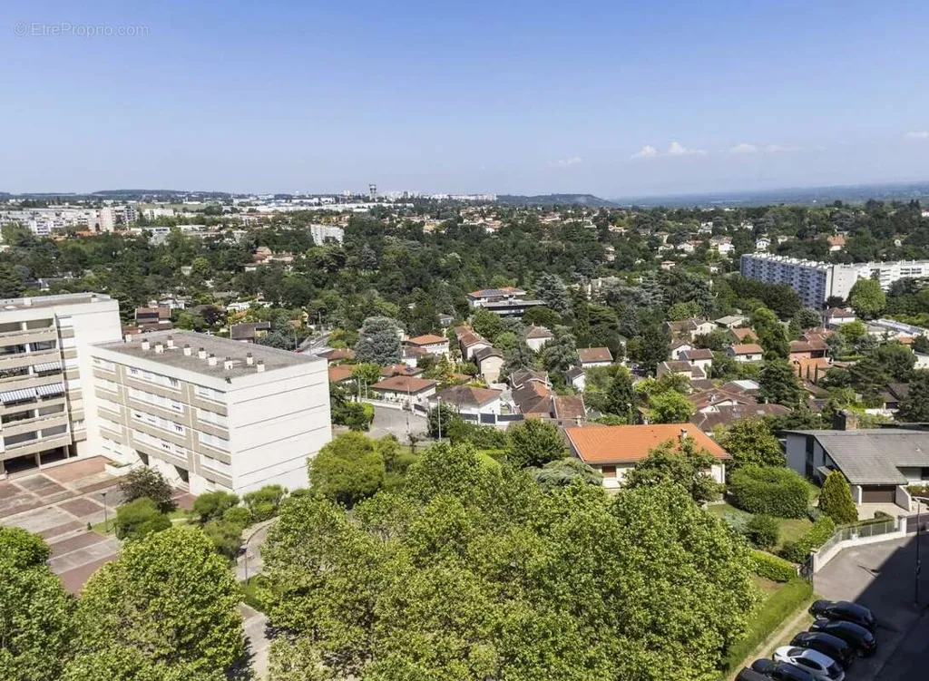 Vue aérienne - Appartement avec vue sur Lyon au 10ème étage