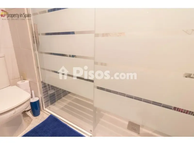 Bathrooms - 3-Bed Apartment with Balcony in Campoamor