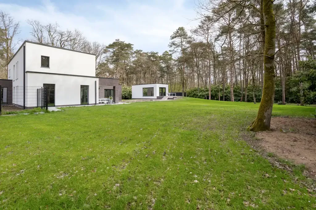 Esterno - Villa with Pool and Office in Grobbendonk