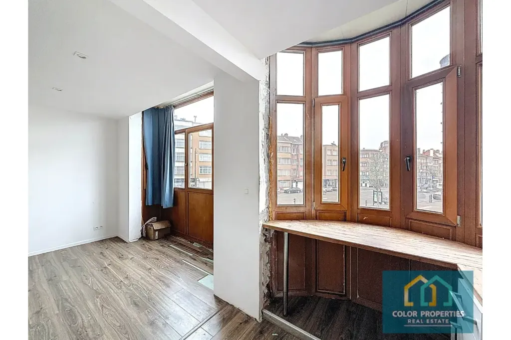 Pièces - Appartement à Rénover avec Jardins Intérieurs à Ganshoren