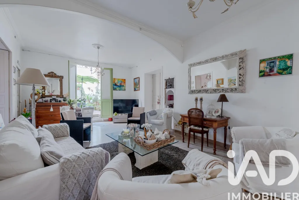 Elutuba - Charming Maison de Maître with Pool in Rivesaltes