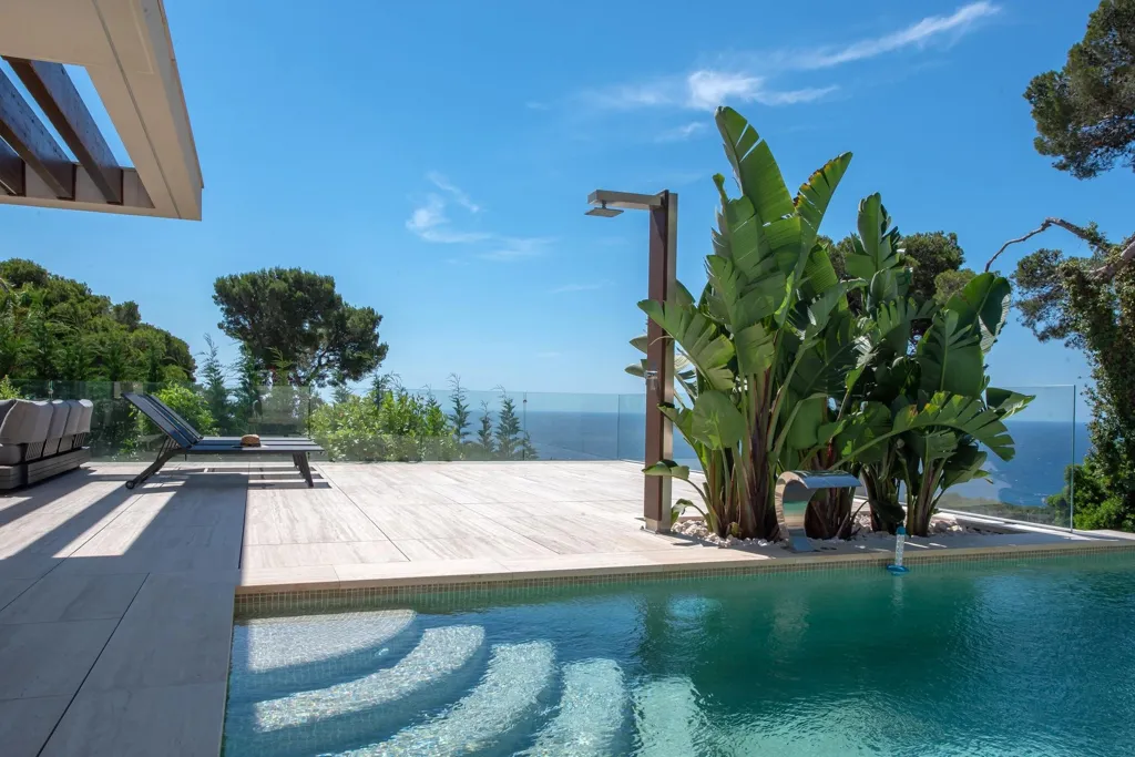 Piscine - Modern Villa with Sea Views in Sant Antoni