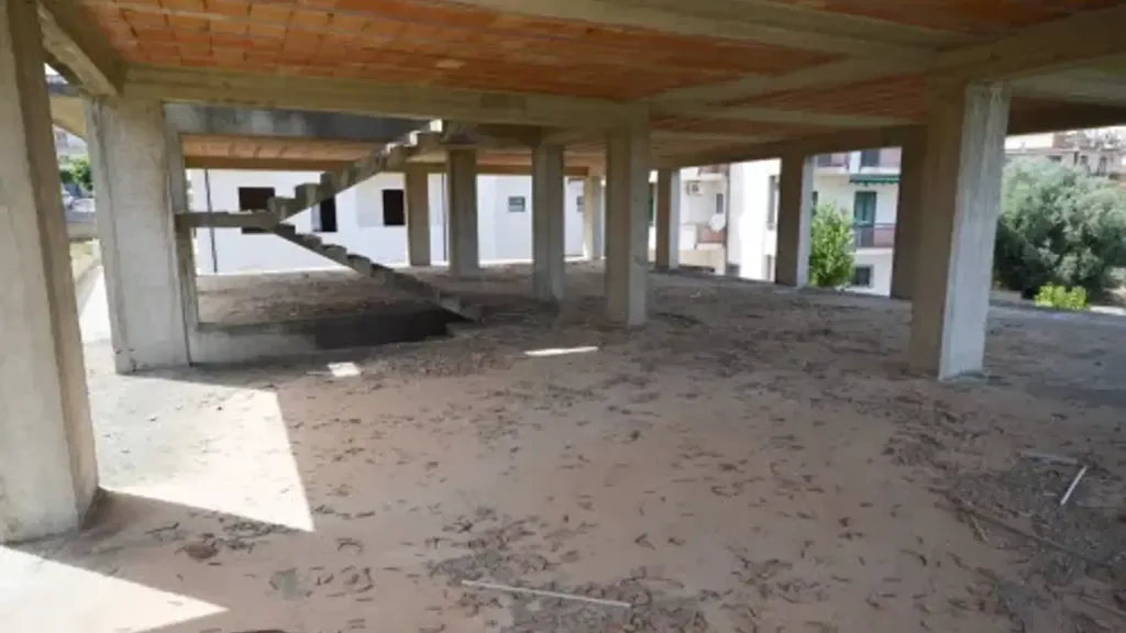 Stanze - Panoramic Multi-Level Building in Trebisacce