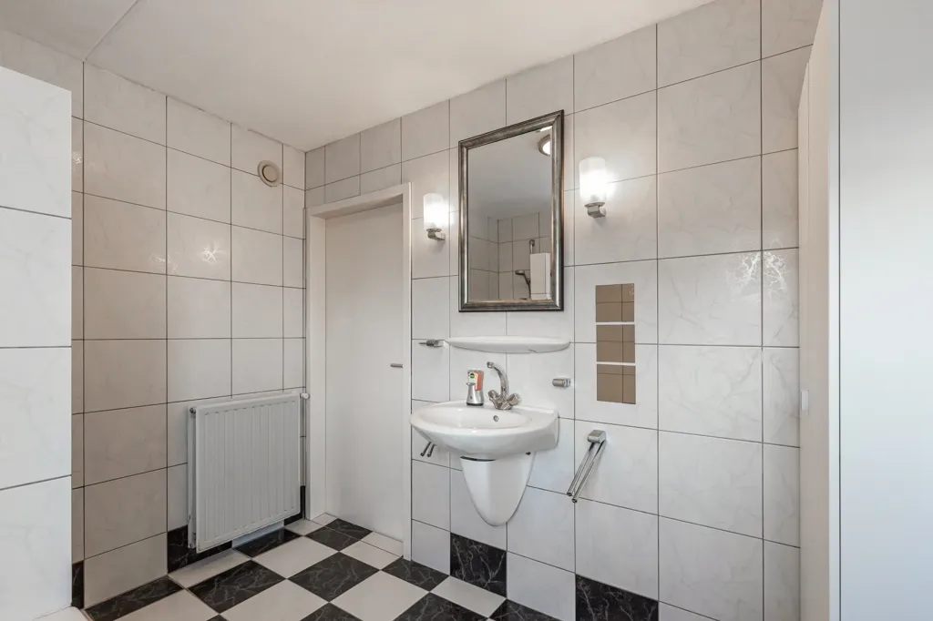 Vannitoad - Spacious Two-Storey House with Garden in Hoogenboomstraat