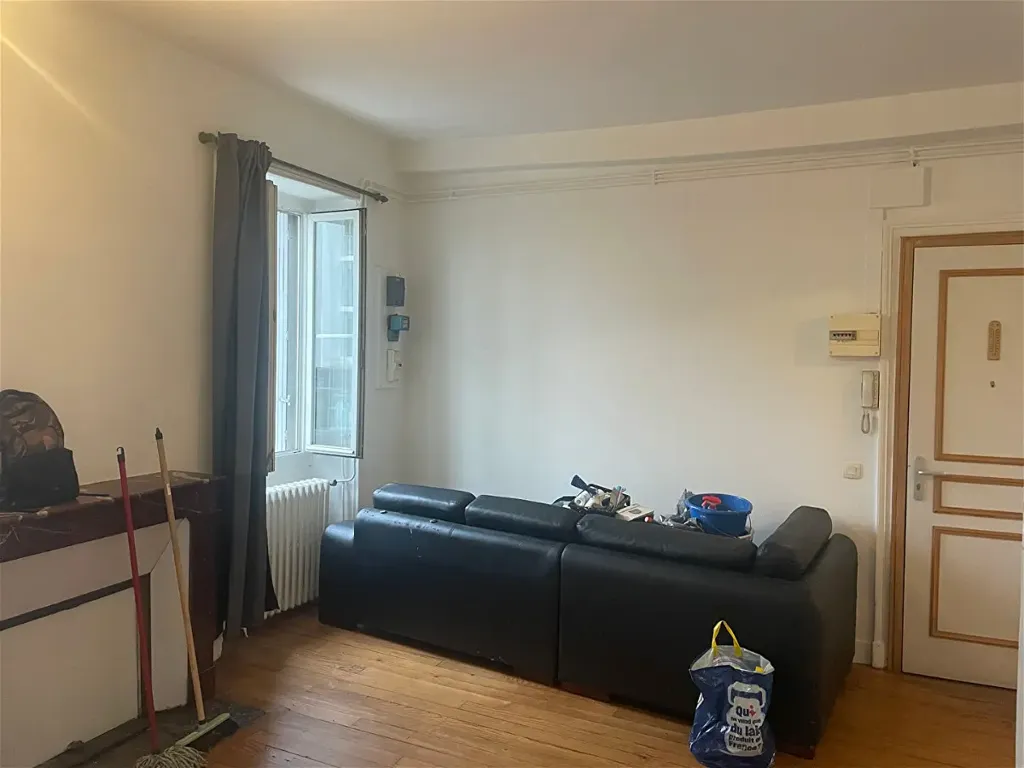 Elutuba - Bright Studio with Balcony in Pau