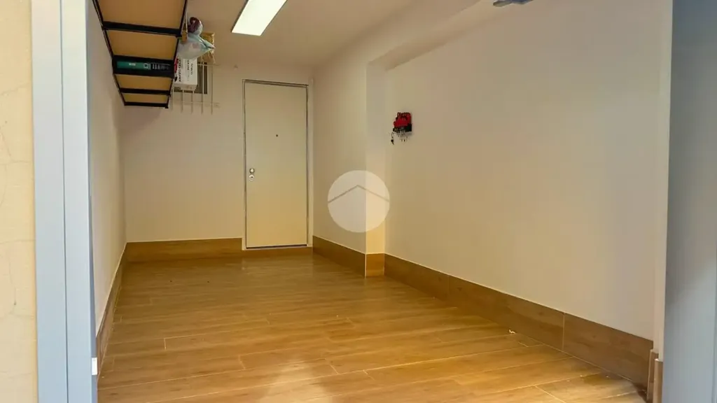Pièces - Trilocale with Private Garden in Parma