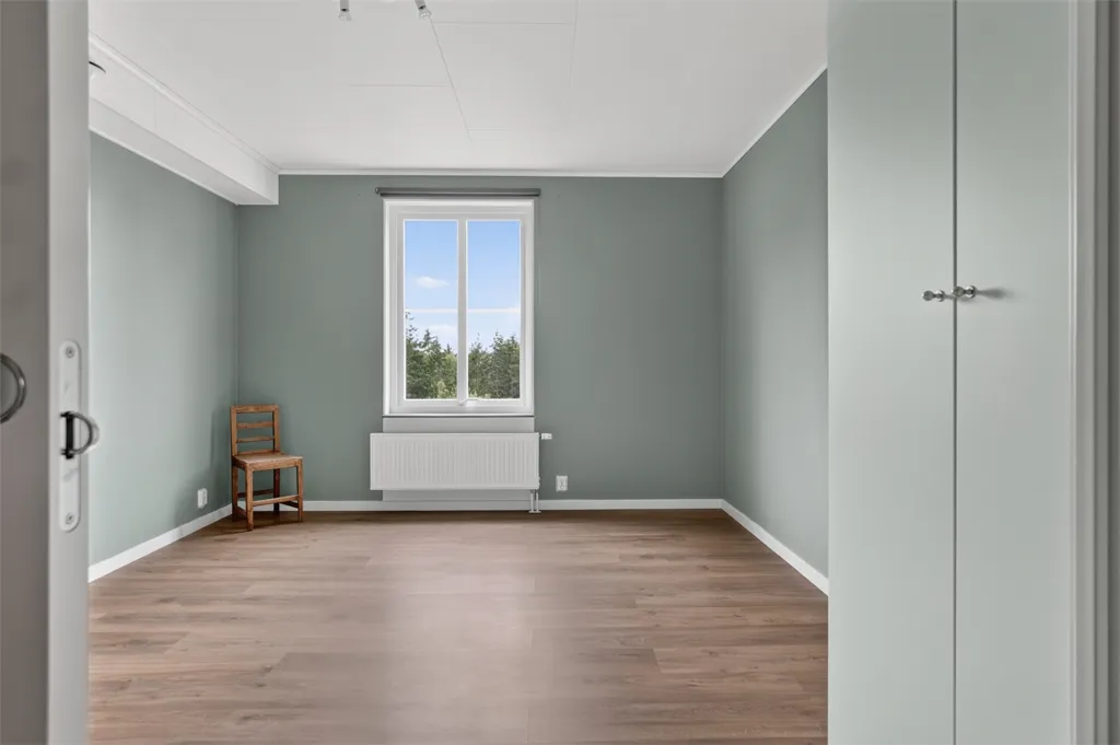 Magamistoad - Modern Flat with Balcony in Läggesta