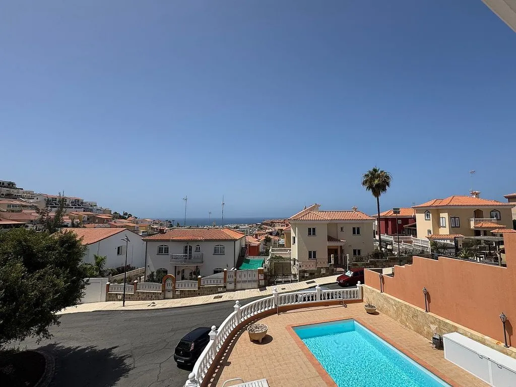 Balcony - Apartment with Pool and Terrace in Arguineguín