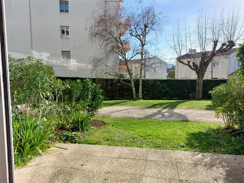 Jardin - Appartement Rénové avec Terrasse à Royan