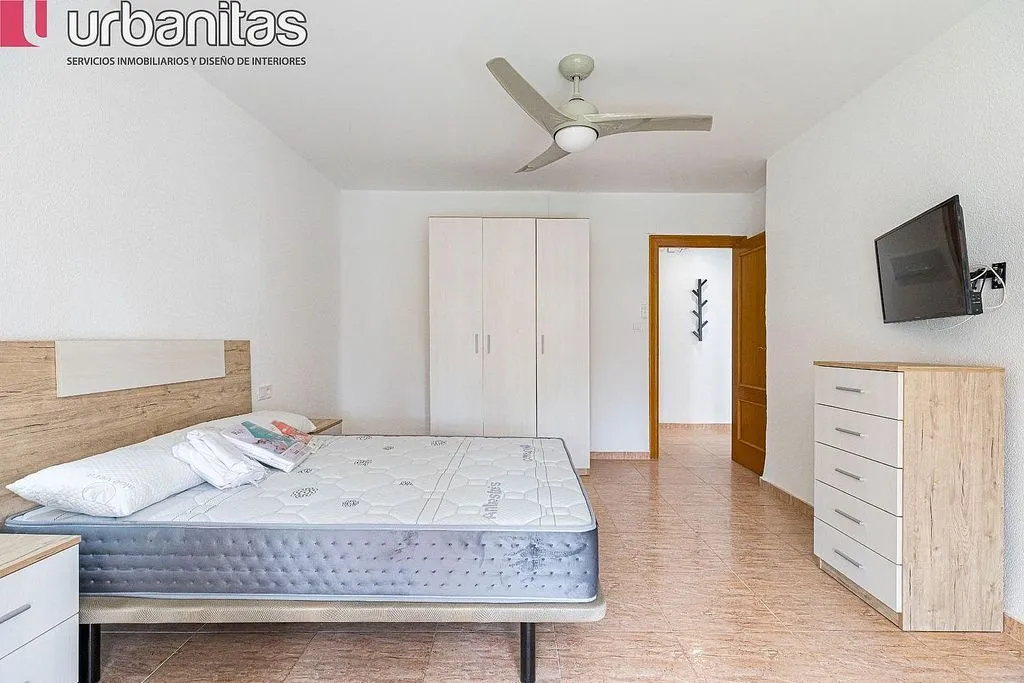 Chambres - Furnished Flat with Terrace in Vistabella