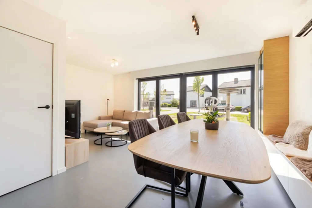 Salle à manger - Maison Énergétique avec Jardin et Garage à Zevendonk