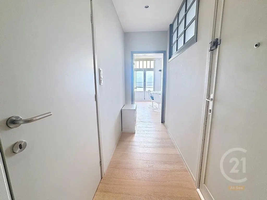 hallway_entrance