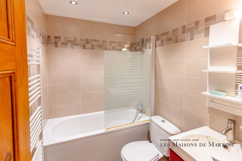 Bathrooms - Character House with Pool in Mauvezin, Gers