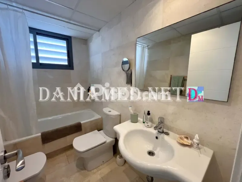 Salles de bain - Apartment with Pool in Deveses Playa