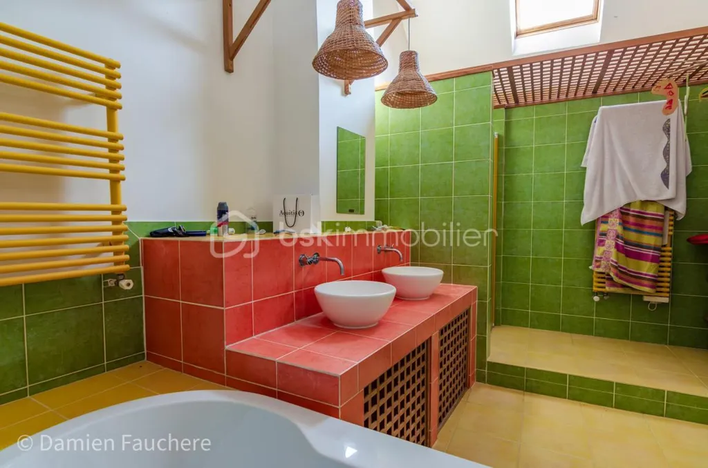 Salles de bain - Demeure de Caractère en Deux Habitations à Sainte-Mesme
