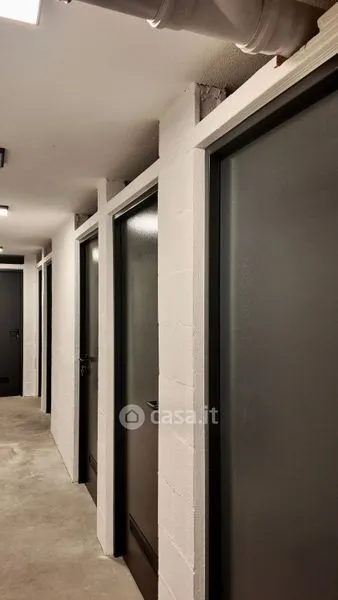 Garage - Modern Apartment with Garden in Renon