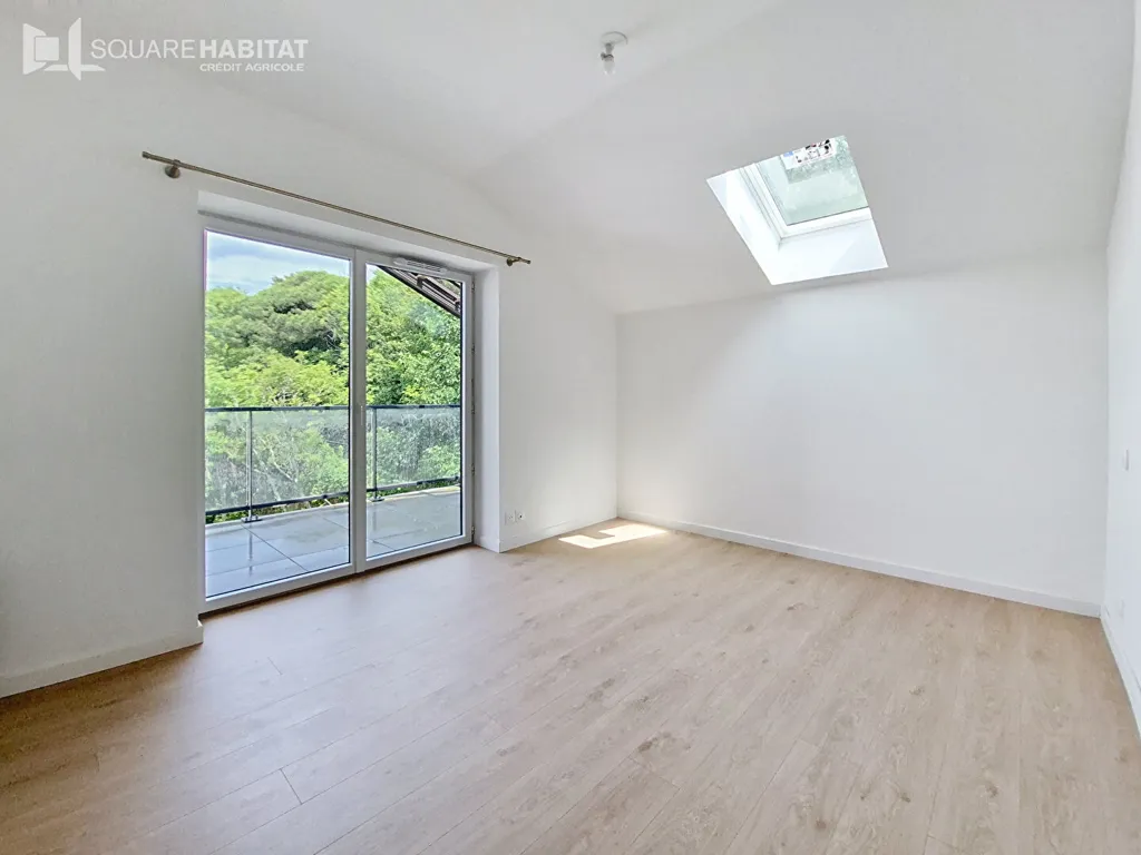 Toad - 3-Bed Apartment with Terrace in Le Palais