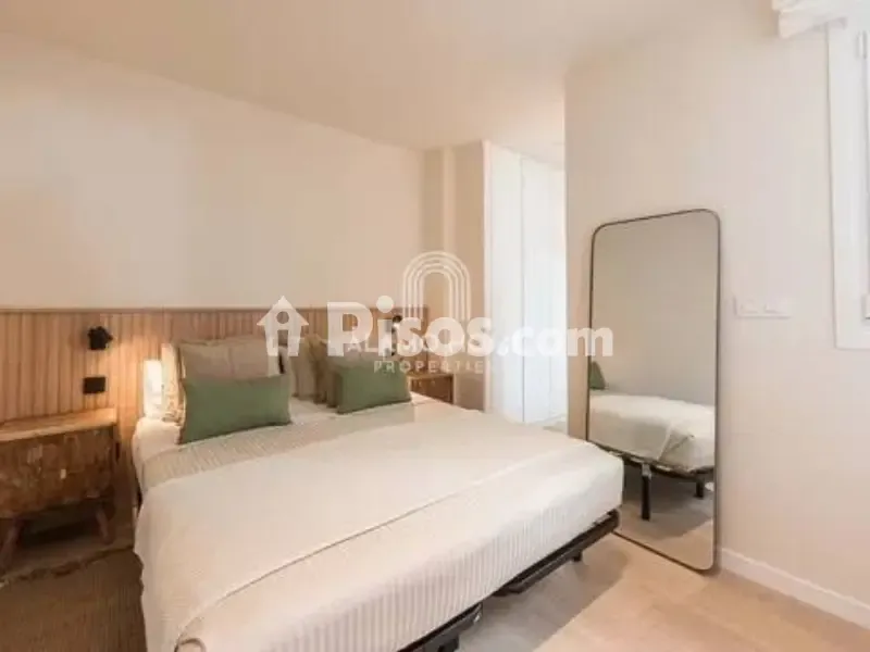 Bedrooms - Modern Flat with Balcony in Guindalera