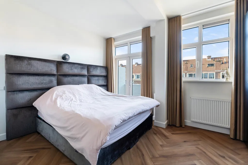 Appartement 6 pièces à Den Haag