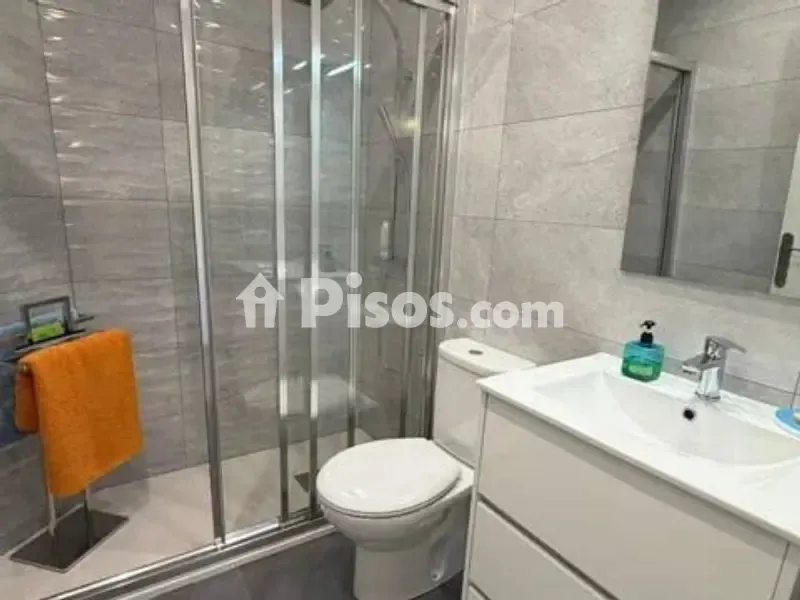 Salles de bain - Appartement 4 pièces à ES