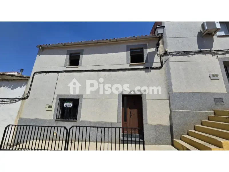 Extérieur - Two-Storey House with Patio in Aliseda