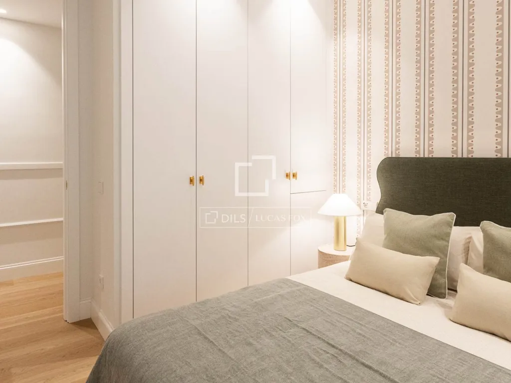 Bedrooms - Luxury Flat with High Ceilings in Salamanca