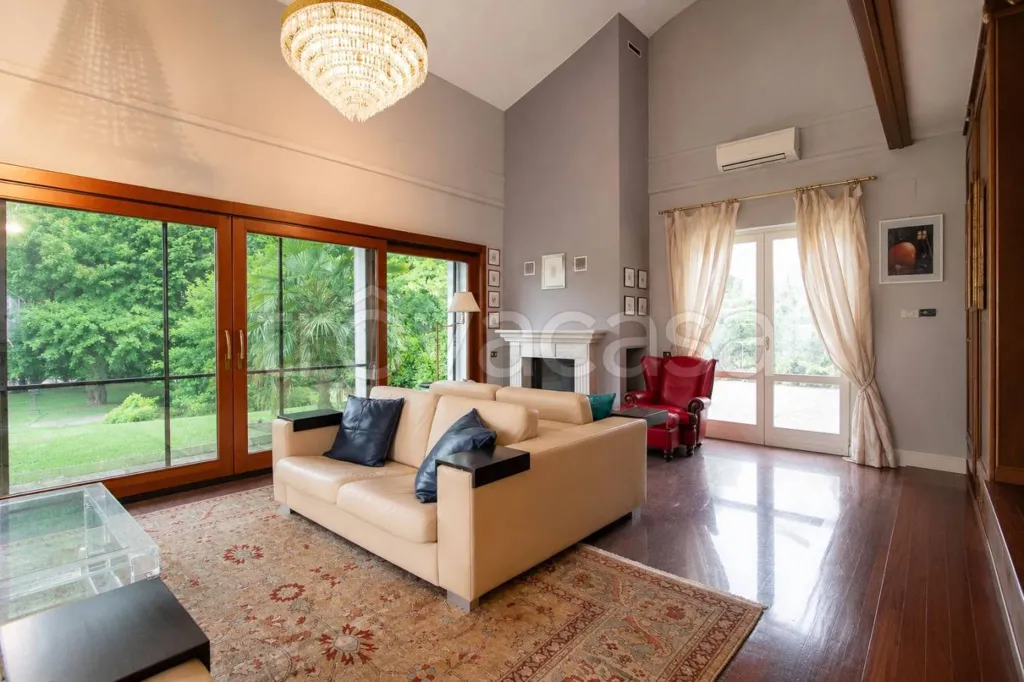 Elutuba - Luxury Villa with Private Park in Cornegliano Laudense