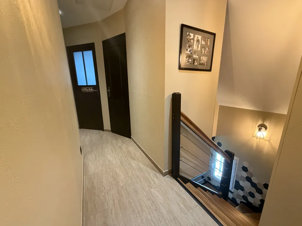 hallway_entrance
