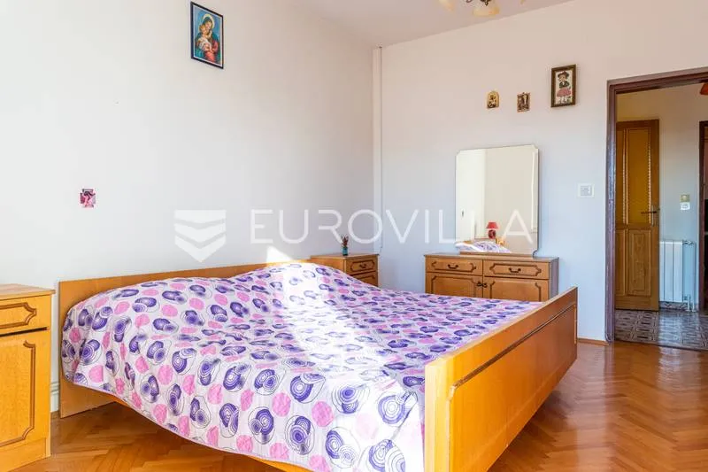 Magamistoad - Two-Bedroom Apartment with Terrace in Trogir
