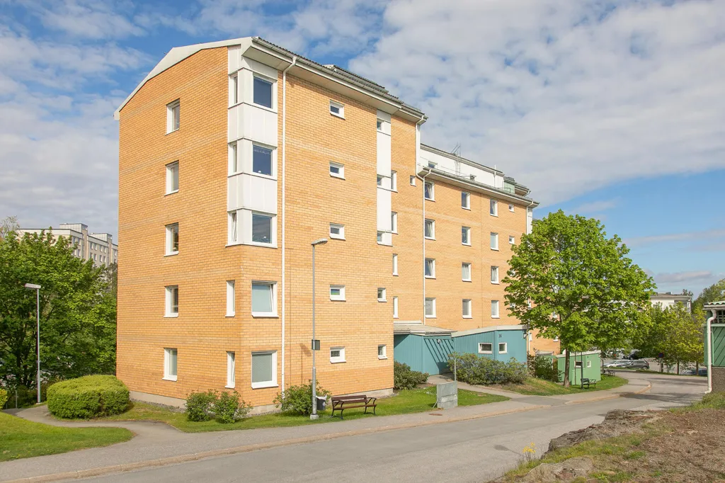 Välivaade - Apartment with South-Facing Balcony in Tyresö
