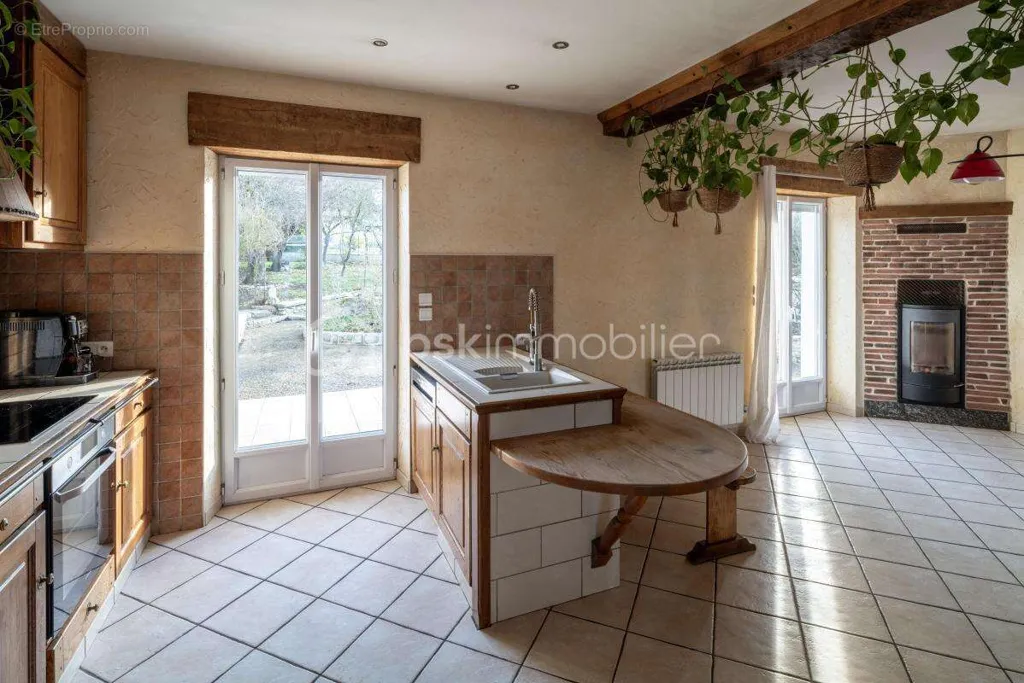 Cucina - Maison Meulière with Studio near Seine