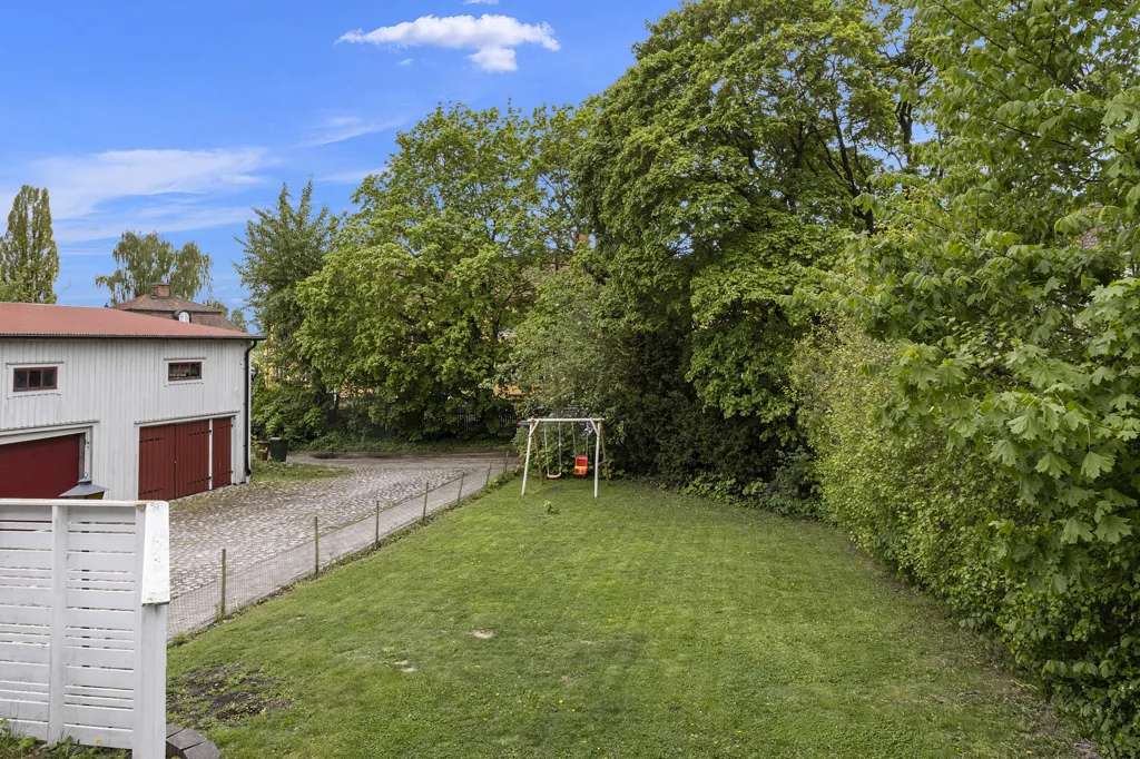 Giardino - Charming House with Historic Features in Old Town, Köping