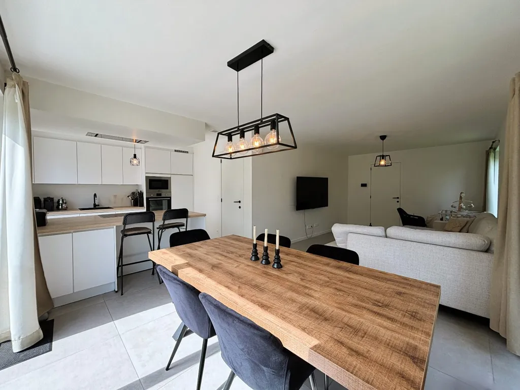 Dining Room - Modern Open-Plan House with Garden in Berlare