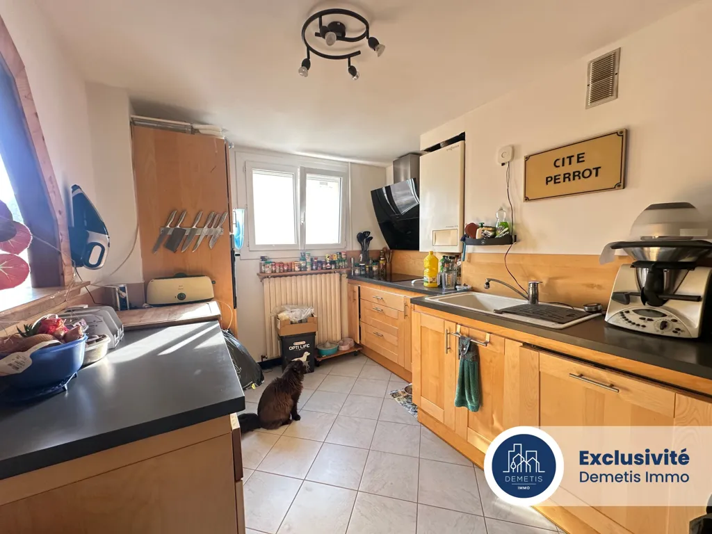 Cucina - 4-Bedroom Apartment with Balcony in Le Mans